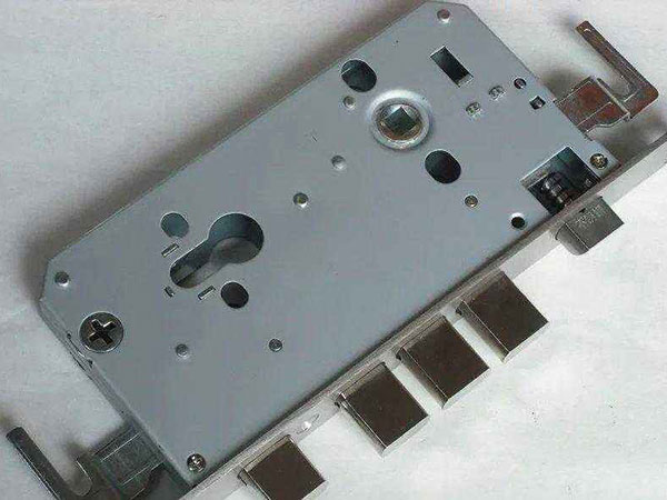 白河24小时上门开锁公司